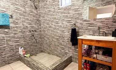 CASA 5 AMBIENTES EN VENTA, PARQUE EXALTACION