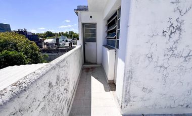 Venta Casa y Galpón. Altura Buenos Aires al 3000. Rosario.