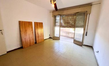 Venta Casa y Galpón. Altura Buenos Aires al 3000. Rosario.