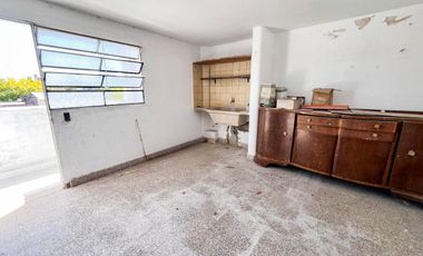 Venta Casa y Galpón. Altura Buenos Aires al 3000. Rosario.