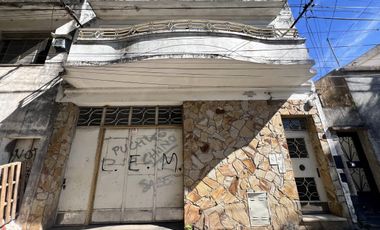 Venta Casa y Galpón. Altura Buenos Aires al 3000. Rosario.