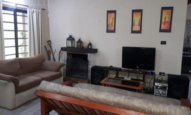 Venta de Excelente Casa 3 ambientes c/cochera - 400m2 Totales -  Costa Del Este