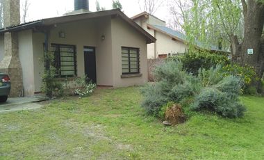 Venta de Excelente Casa 3 ambientes c/cochera - 400m2 Totales -  Costa Del Este