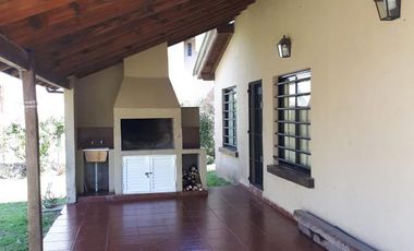 Venta de Excelente Casa 3 ambientes c/cochera - 400m2 Totales -  Costa Del Este