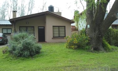 Venta de Excelente Casa 3 ambientes c/cochera - 400m2 Totales -  Costa Del Este