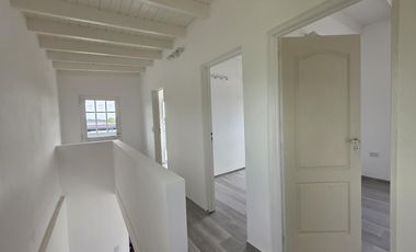 Casa en VENTA, reciclada completamente en Ingeniero Maschwitz.