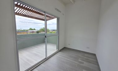 Casa en VENTA, reciclada completamente en Ingeniero Maschwitz.