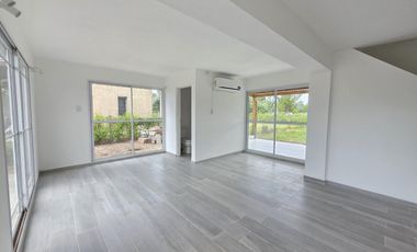 Casa en VENTA, reciclada completamente en Ingeniero Maschwitz.