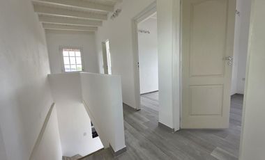 Casa en VENTA, reciclada completamente en Ingeniero Maschwitz.