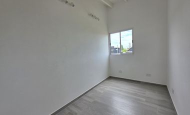 Casa en VENTA, reciclada completamente en Ingeniero Maschwitz.