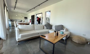 VENTA CASA 2 DORMITORIOS CON QUINCHO Y PILETA EN TDS1, ROLDAN