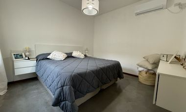 VENTA CASA 2 DORMITORIOS CON QUINCHO Y PILETA EN TDS1, ROLDAN