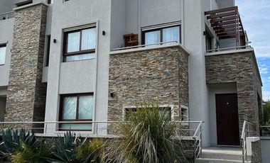 Departamento en venta en Adrogue