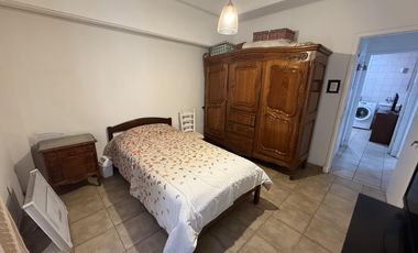 Oportunidad PH pasillo 4 ambientes planta baja, 3 dormitorios y patio en Lomas de Zamora Oeste