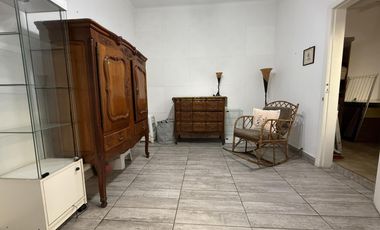 Oportunidad PH pasillo 4 ambientes planta baja, 3 dormitorios y patio en Lomas de Zamora Oeste