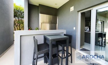 Casa en venta Nuevo Quilmes a la LAGUNA CENTRAL