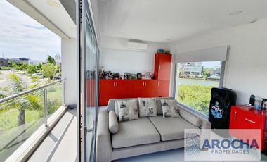 Casa en venta Nuevo Quilmes a la LAGUNA CENTRAL