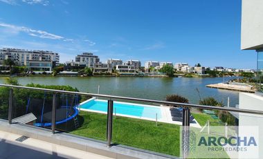 Casa en venta Nuevo Quilmes a la LAGUNA CENTRAL