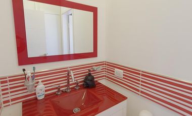 Casa en venta Nuevo Quilmes a la LAGUNA CENTRAL