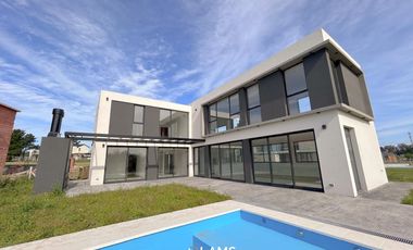 Excelente casa 3 dormitorios en Rumencó Joven