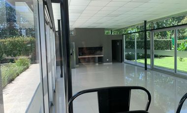 Departamento 2 ambientes en  Malvinas Argentinas