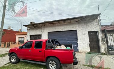 Galpón 10x20 mts aprox en Lanús Oeste