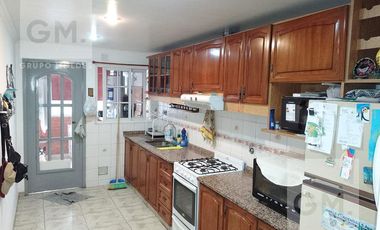 Excelente Departamento 4 ambientes