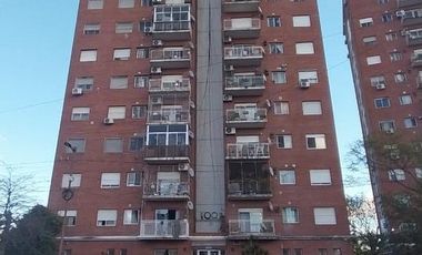 Departamento 4 ambientes en venta - APTO CREDITO -  Ezpeleta Este