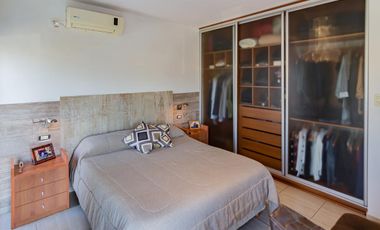 Venta / Permuta. Casa 3 dormitorios con pileta. Barrio Abierto Las Pérgolas. Soldini