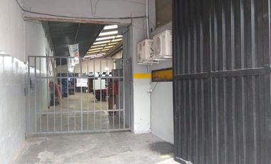 Excelente local con oficinas y depósito. Alquilado H/Agosto de 21- R. De Escalada