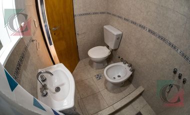 VENTA EN BLOCK – 9 Departamentos + 12 Cocheras o galpón
