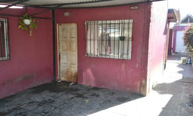 VENDE CASA DOS FAMILIAS