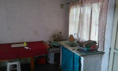 VENDE CASA DOS FAMILIAS