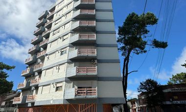 VENTA - DEPTO UN AMBIENTE EN SAN BERNARDO - A TRES CUADRAS DEL MAR.-