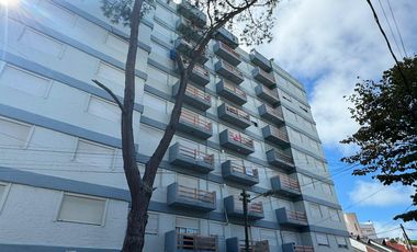 VENTA - DEPTO UN AMBIENTE EN SAN BERNARDO - A TRES CUADRAS DEL MAR.-