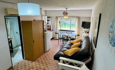 VENTA - DEPTO UN AMBIENTE EN SAN BERNARDO - A TRES CUADRAS DEL MAR.-