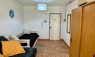 VENTA - DEPTO UN AMBIENTE EN SAN BERNARDO - A TRES CUADRAS DEL MAR.-