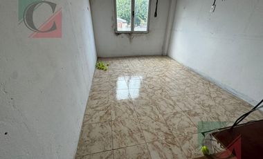 PH 5 ambientes en dos plantas en Remedios De Escalada