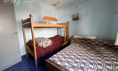 VENTA DE CASA MULTIFAMILIAR  CON 3 DEPARTAMENTOS EN MAR DE AJO