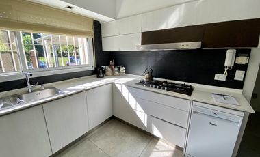 CASA 3 DORMITORIOS CON PILETA EN FISHERTON