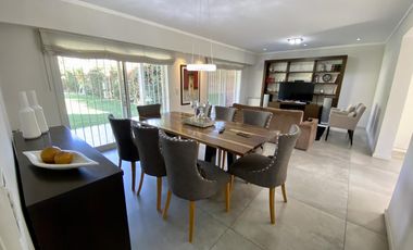 CASA 3 DORMITORIOS CON PILETA EN FISHERTON