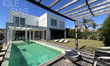 Casa en venta y alquiler en Los Castores, Nordelta