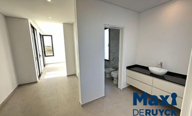 Casa a estrenar en Villalobos