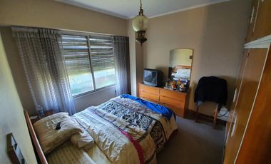 CASA EDIFICADA SOBRE UN LOTE DE 1100 M2