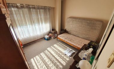 CASA EDIFICADA SOBRE UN LOTE DE 1100 M2