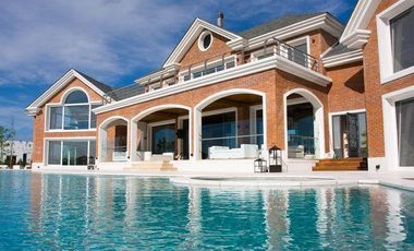 Excepcional PB al rio en Edificio Costero II, Miradores de la Bahia