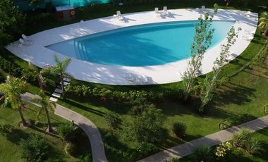 Excepcional PB al rio en Edificio Costero II, Miradores de la Bahia