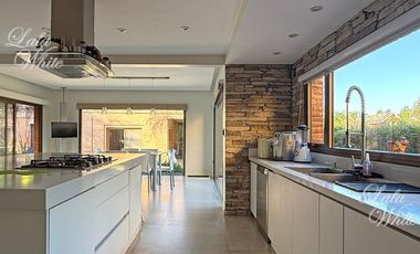 Casa en venta con quincho y pileta en El Lauquén, Canning, San Vicente