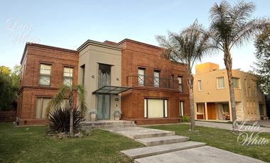 Casa en venta con quincho y pileta en El Lauquén, Canning, San Vicente