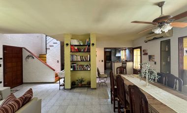 Casa 4 dormitorios piscina en Barrio San Martin San Lorenzo